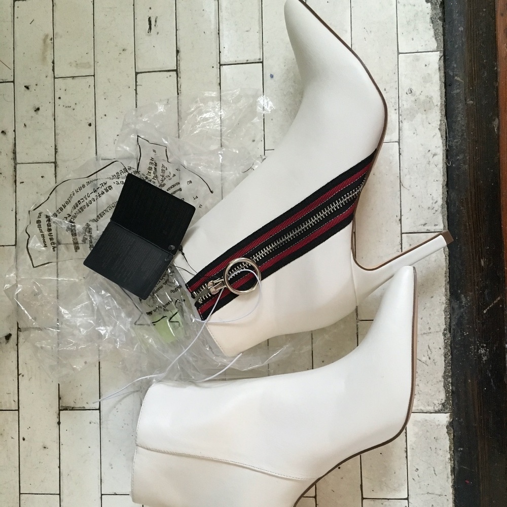 Striped-Trim Stiletto Booties NWT - Picture 3 of 3